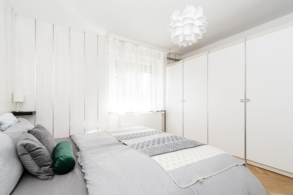 Magnolia Apartment - Free Private Parking 卢布尔雅那 外观 照片
